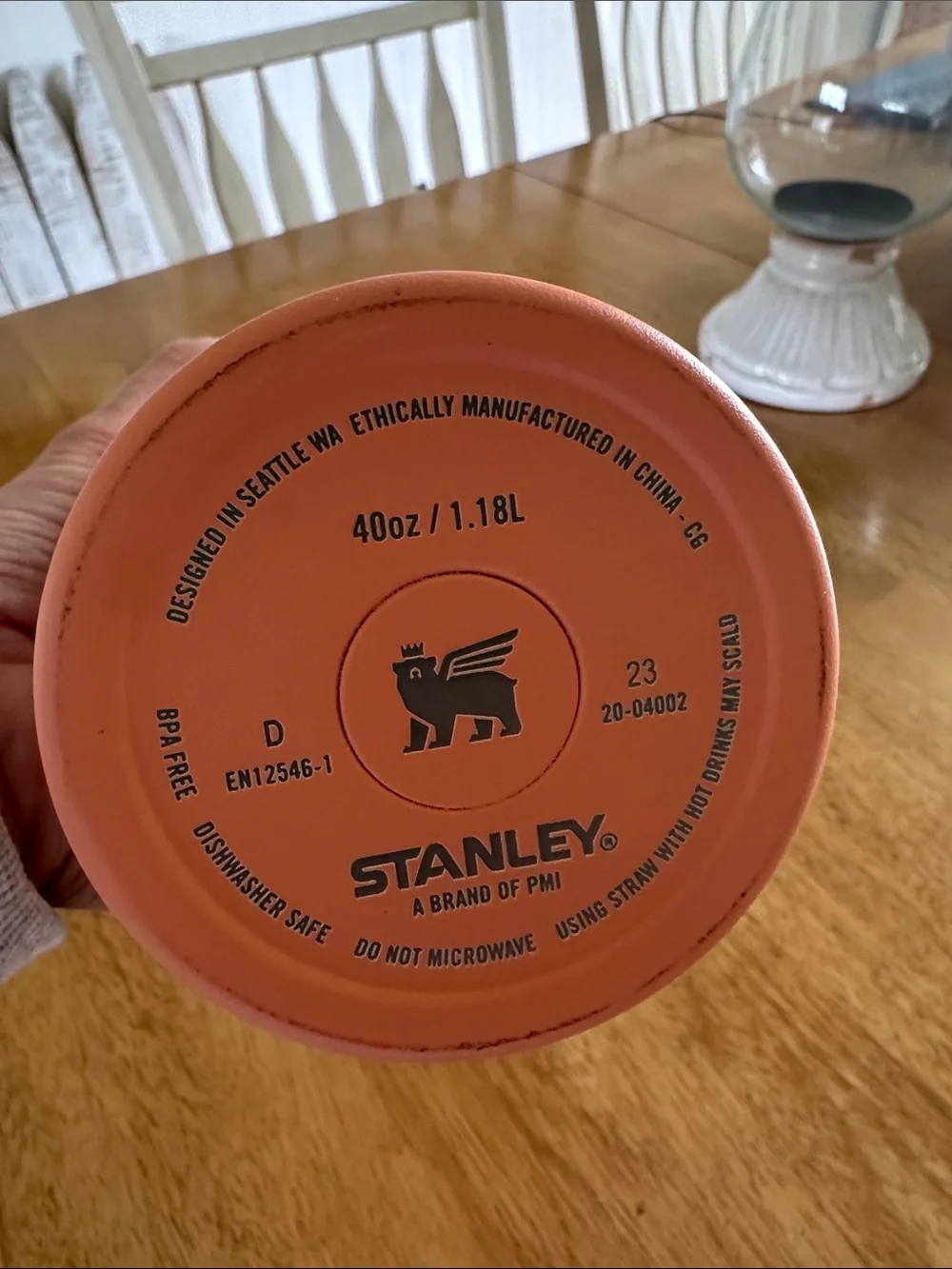Stanley H2O 40oz quencher tumbler USED Necatarine
